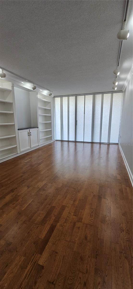 Image 17 of 51 For 500 Osceola Avenue 611