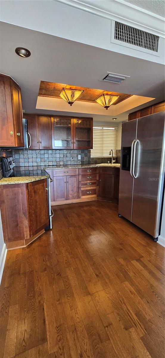 Image 21 of 51 For 500 Osceola Avenue 611