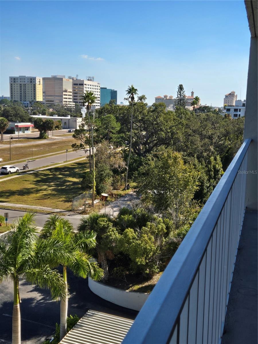 Image 26 of 51 For 500 Osceola Avenue 611