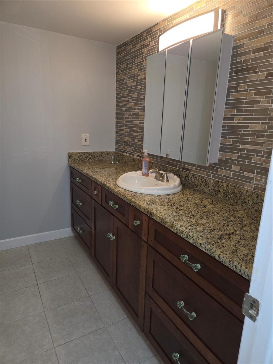 Image 34 of 51 For 500 Osceola Avenue 611