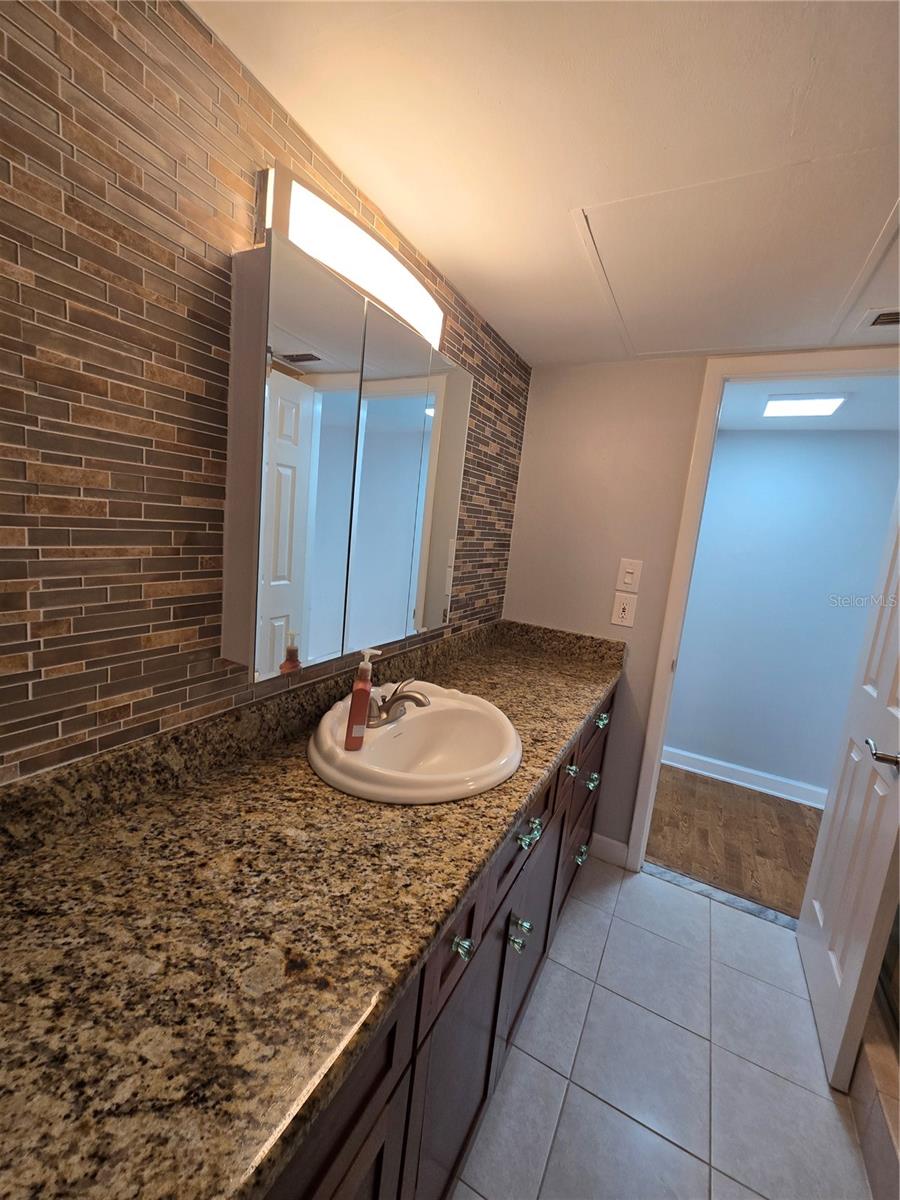 Image 35 of 51 For 500 Osceola Avenue 611