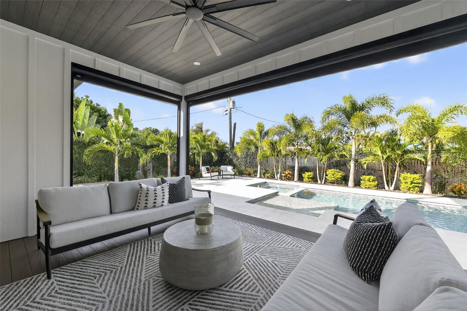 Image 3 of 20 For 2311 Grove Street