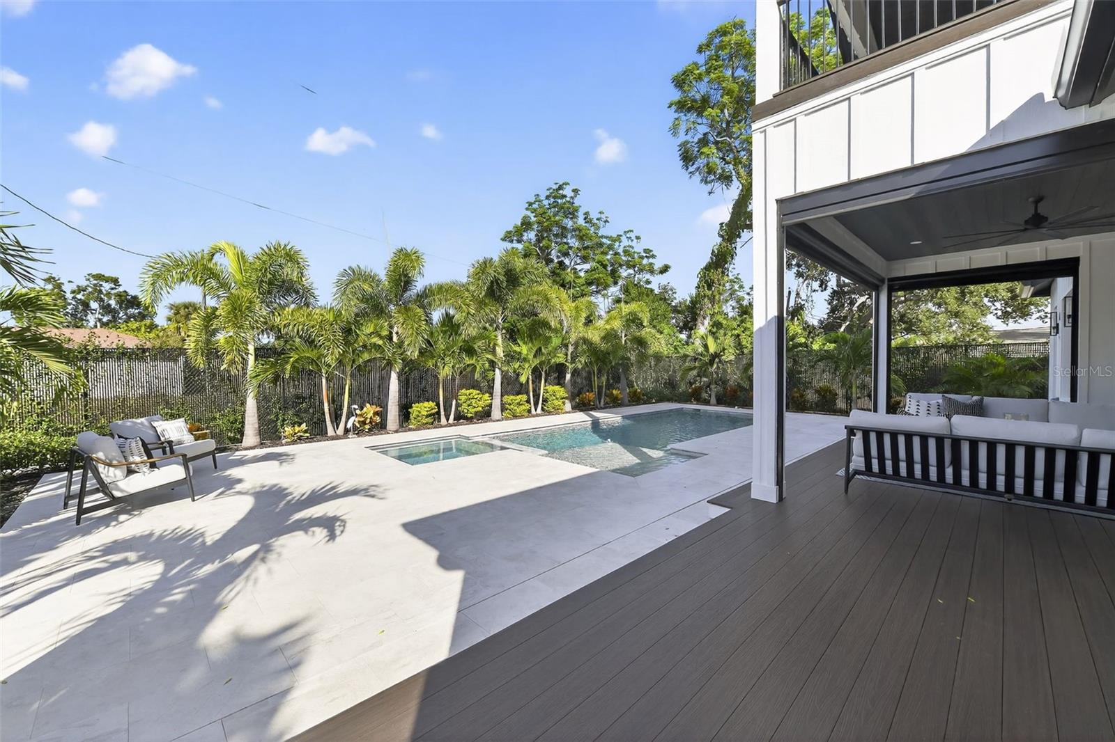 Image 4 of 20 For 2311 Grove Street