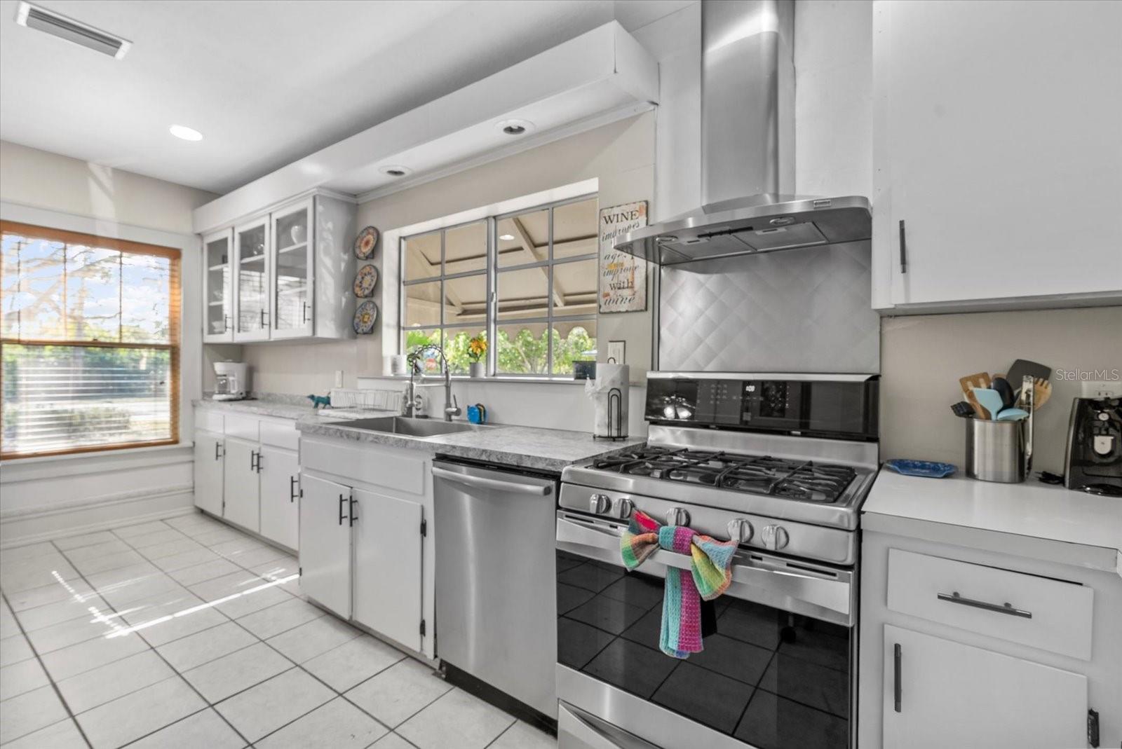 Image 13 of 45 For 2628 10th Street W