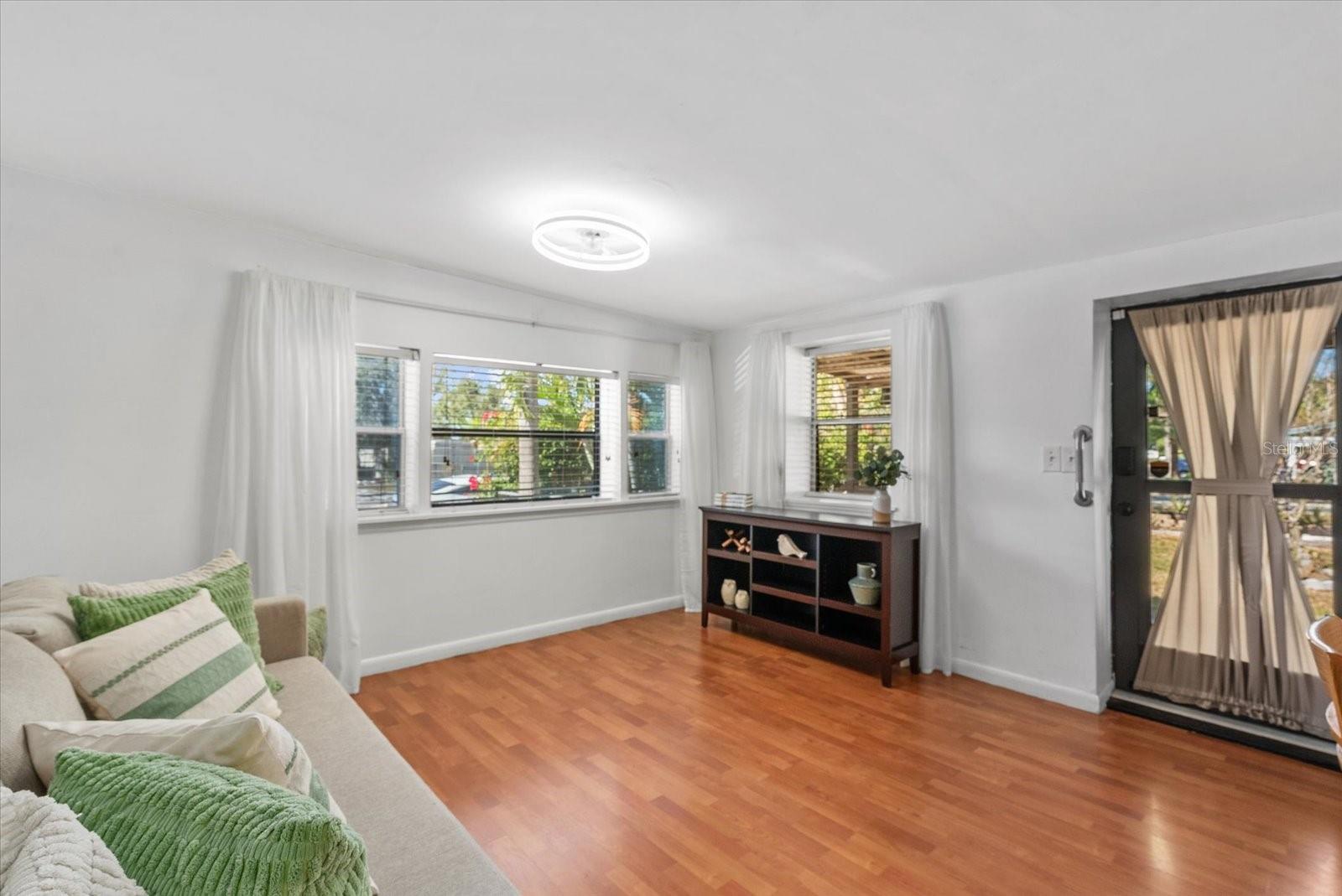 Image 25 of 45 For 2628 10th Street W