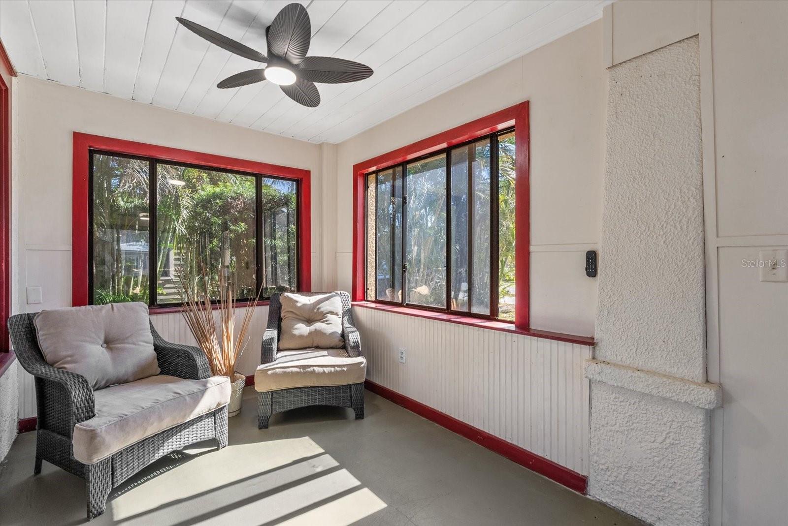 Image 4 of 45 For 2628 10th Street W