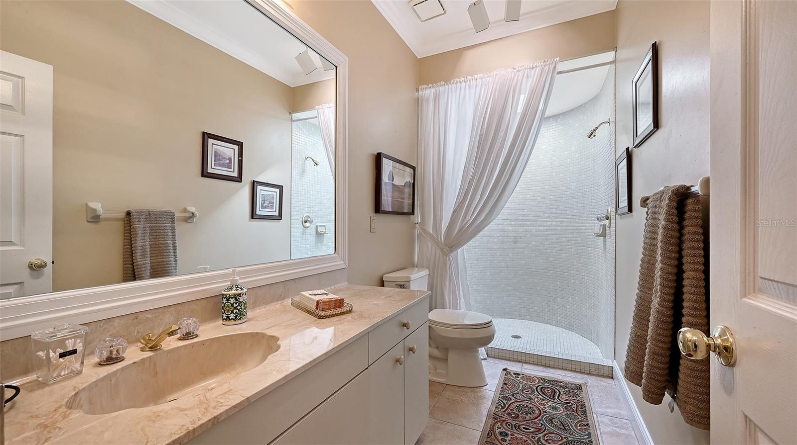 Image 39 of 86 For 2909 Old Orchard Lane