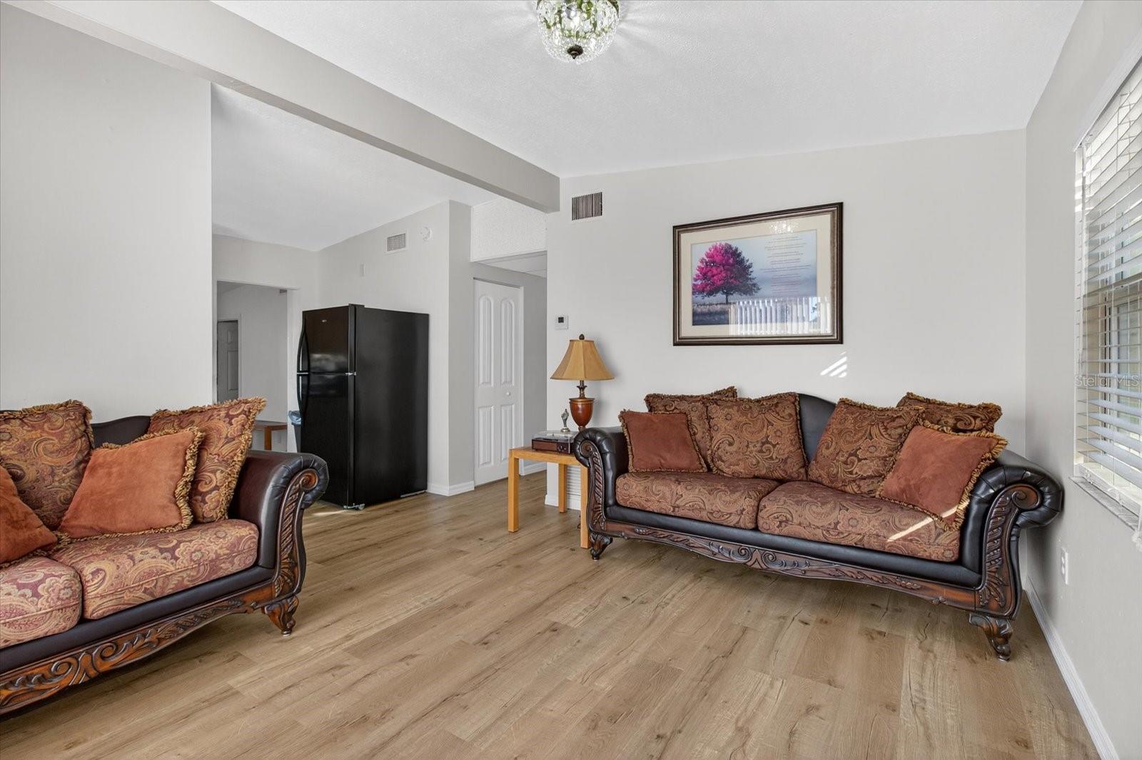 Image 10 of 38 For 805 29th Street E