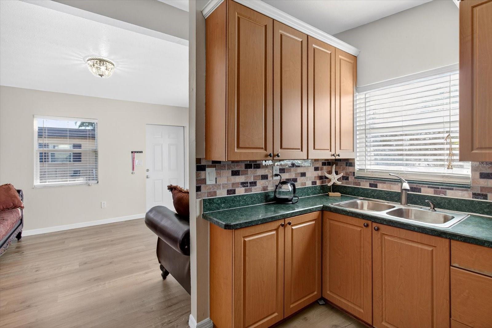 Image 13 of 38 For 805 29th Street E