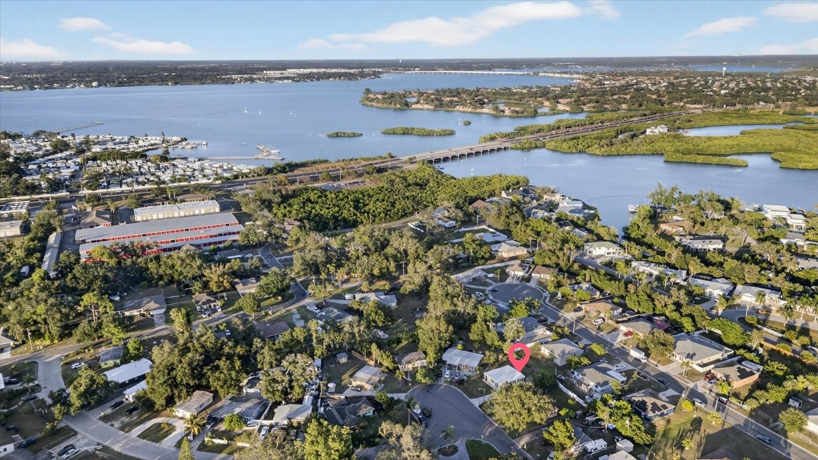 Image 32 of 38 For 805 29th Street E