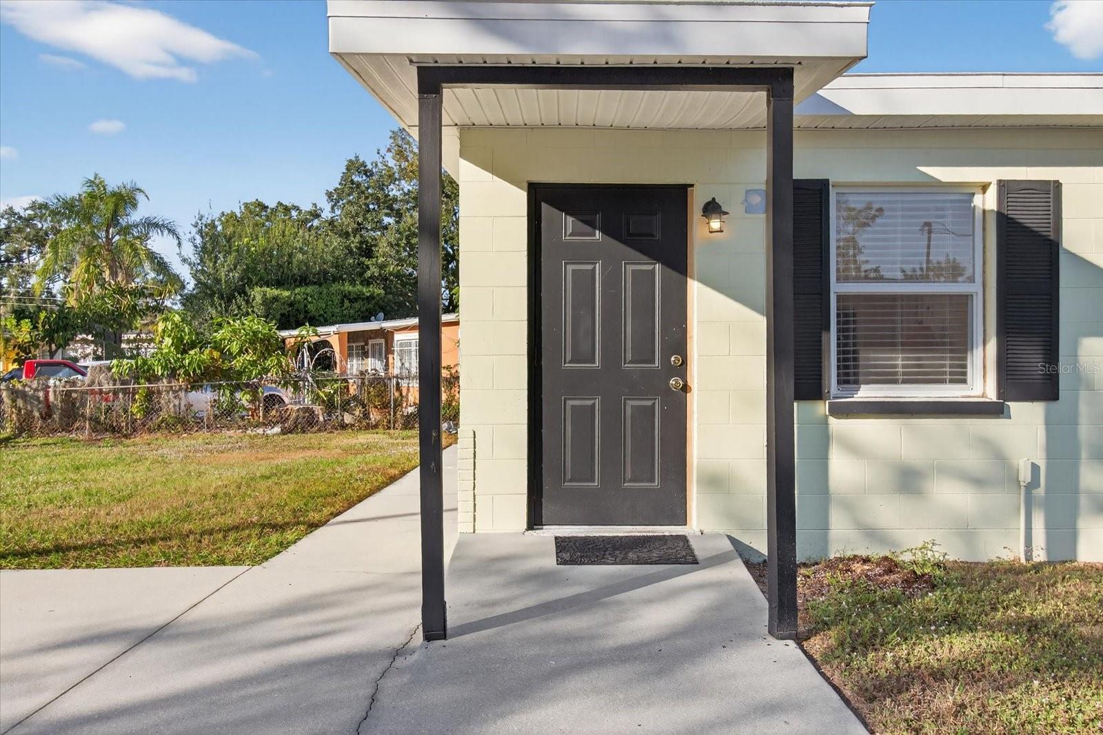 Image 4 of 38 For 805 29th Street E