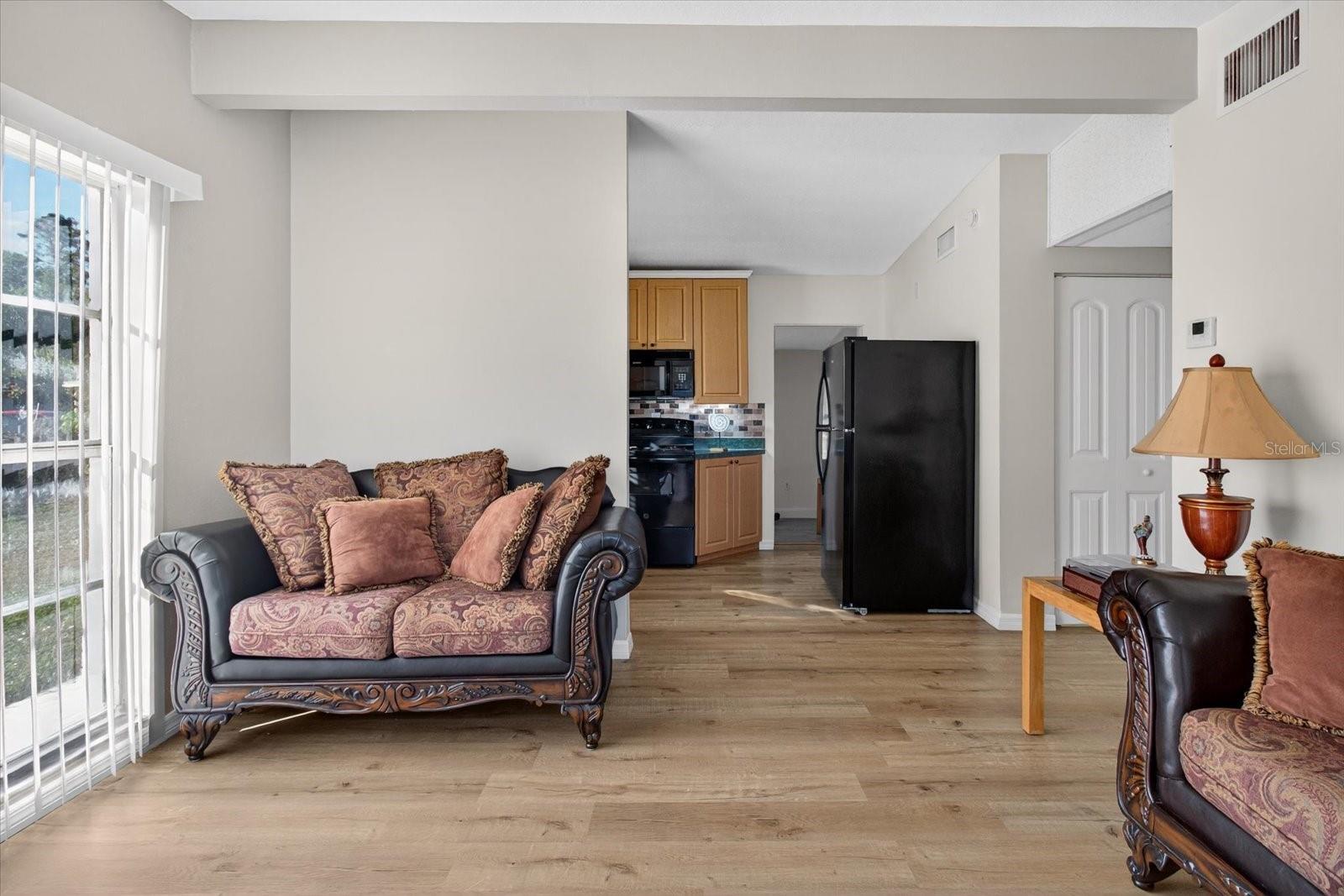 Image 9 of 38 For 805 29th Street E