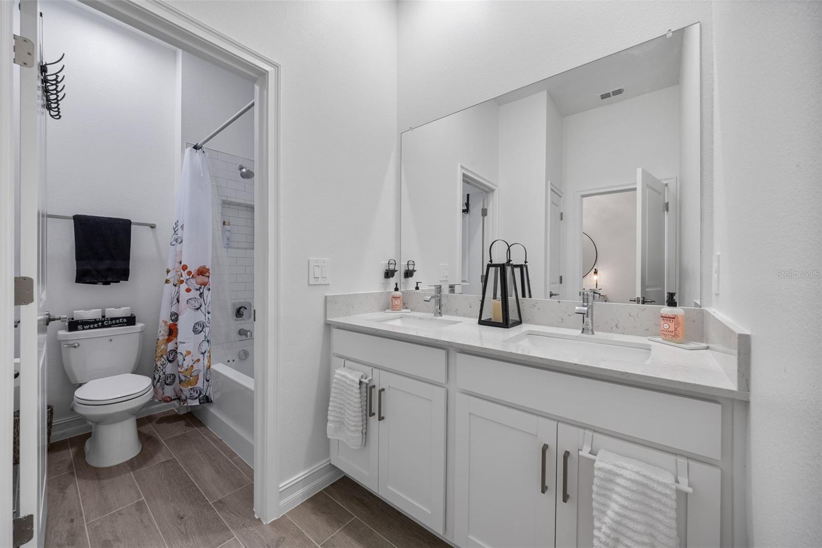 Image 11 of 62 For 6834 115th Street E