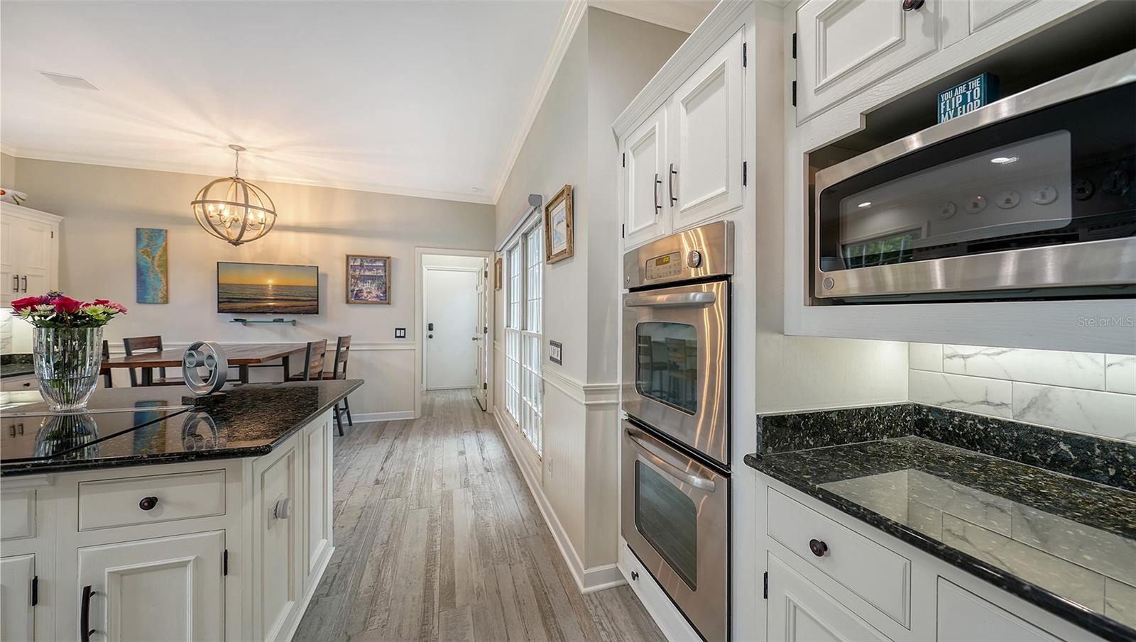 Image 32 of 100 For 156 Bishopscourt Road