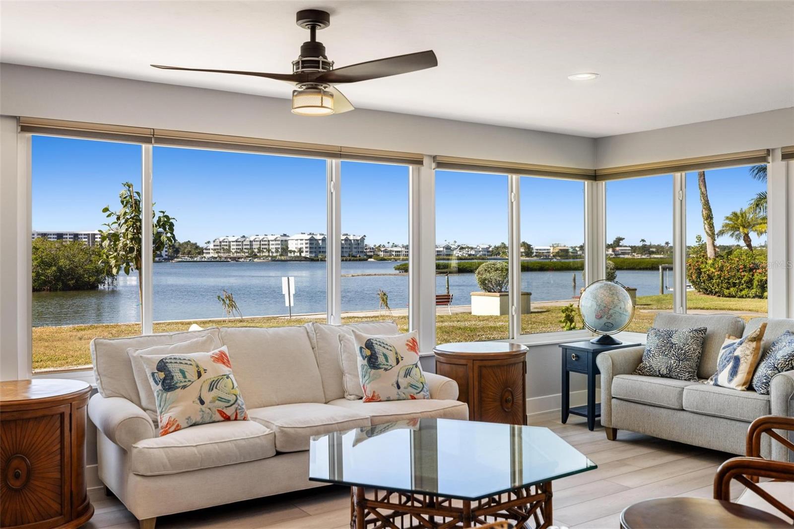 Image 5 of 65 For 5902 Tidewood Avenue 1