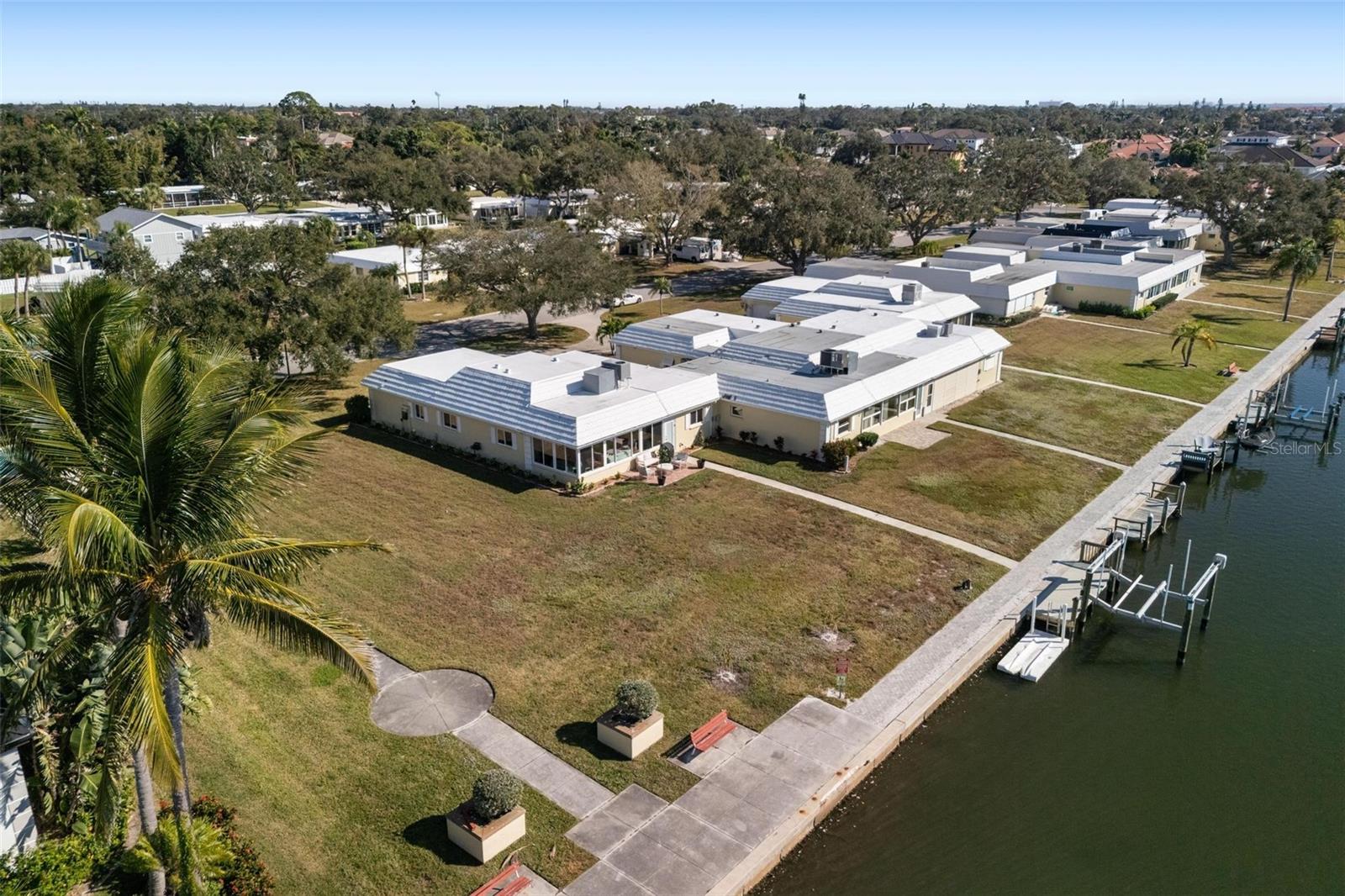 Image 59 of 65 For 5902 Tidewood Avenue 1