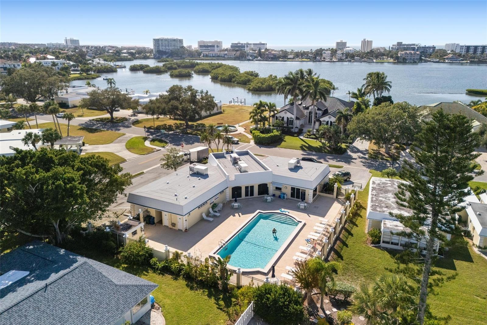 Image 63 of 65 For 5902 Tidewood Avenue 1