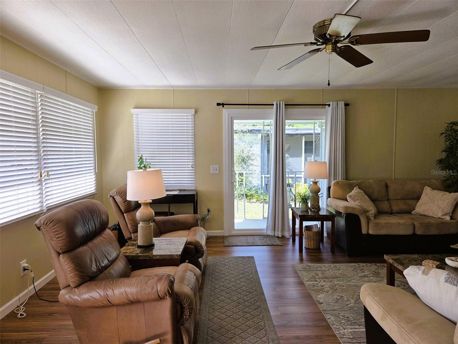 Image 11 of 53 For 3383 Oakwood Boulevard N