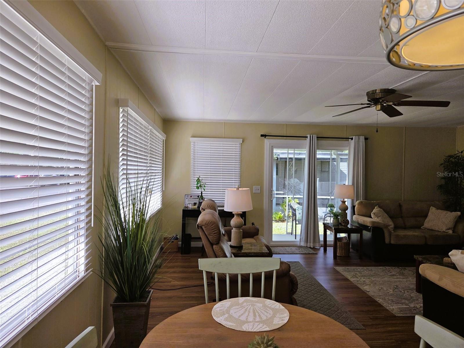 Image 15 of 53 For 3383 Oakwood Boulevard N