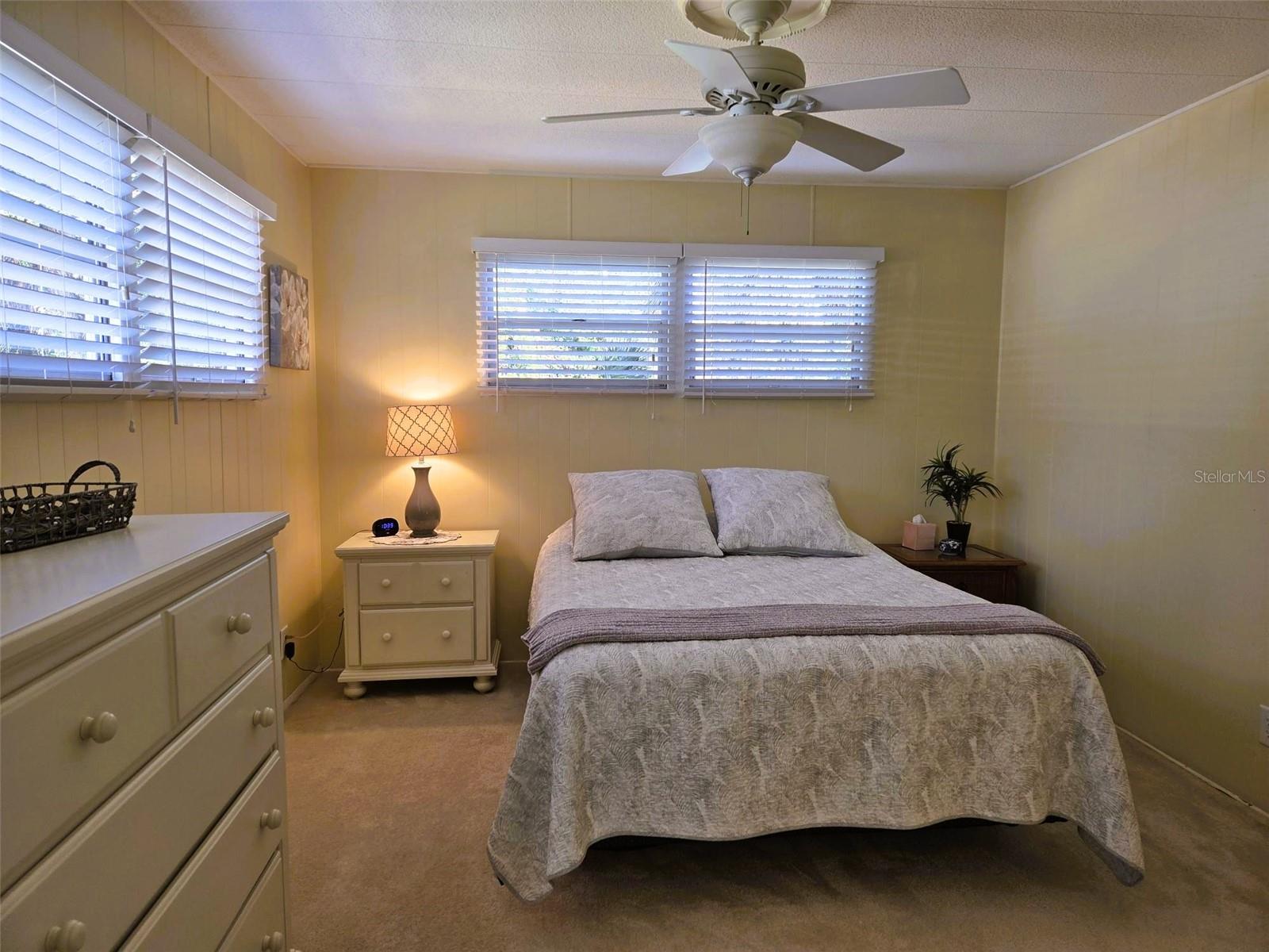 Image 23 of 53 For 3383 Oakwood Boulevard N