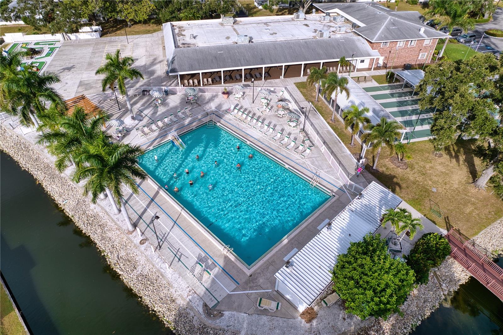 Image 44 of 53 For 3383 Oakwood Boulevard N