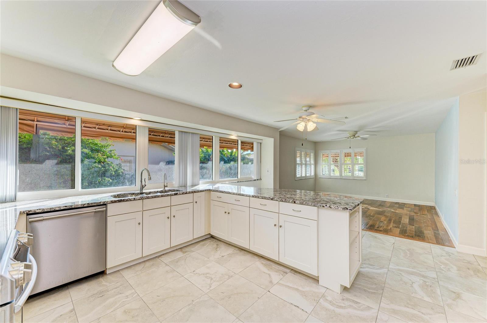 Image 12 of 31 For 4801 Montrose Drive