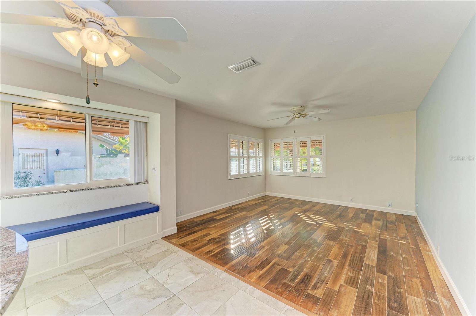 Image 21 of 31 For 4801 Montrose Drive