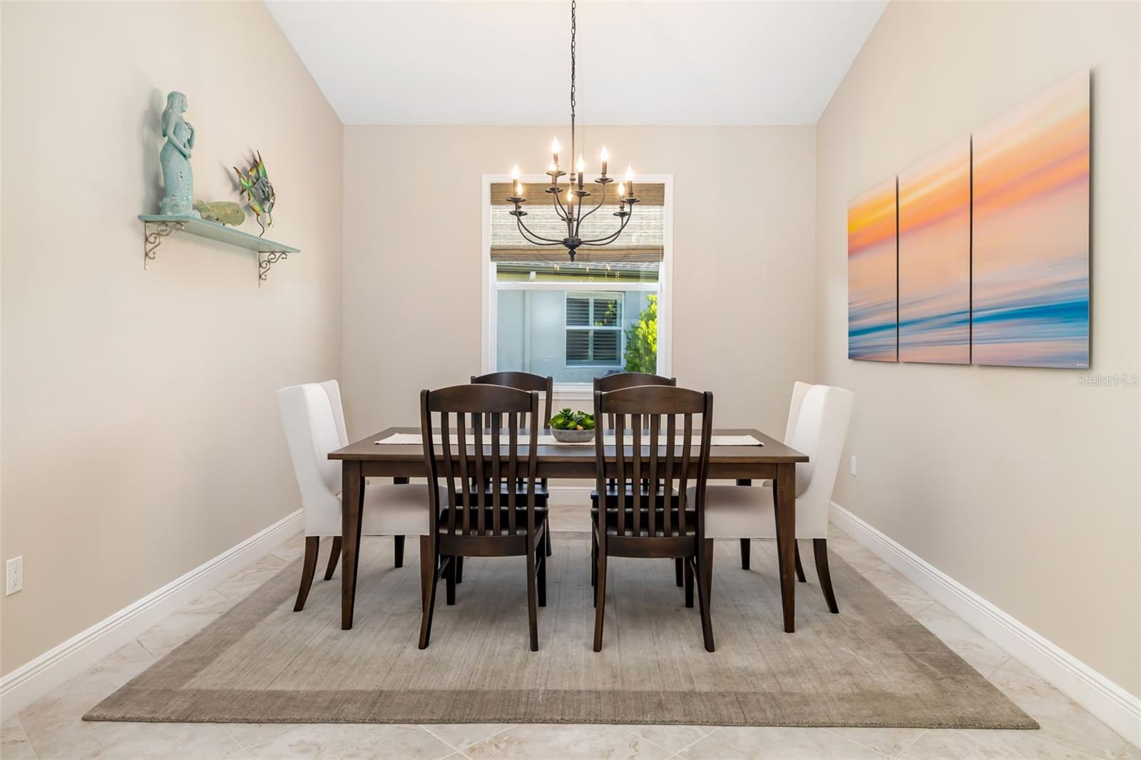 Image 10 of 75 For 436 Chantilly Trail