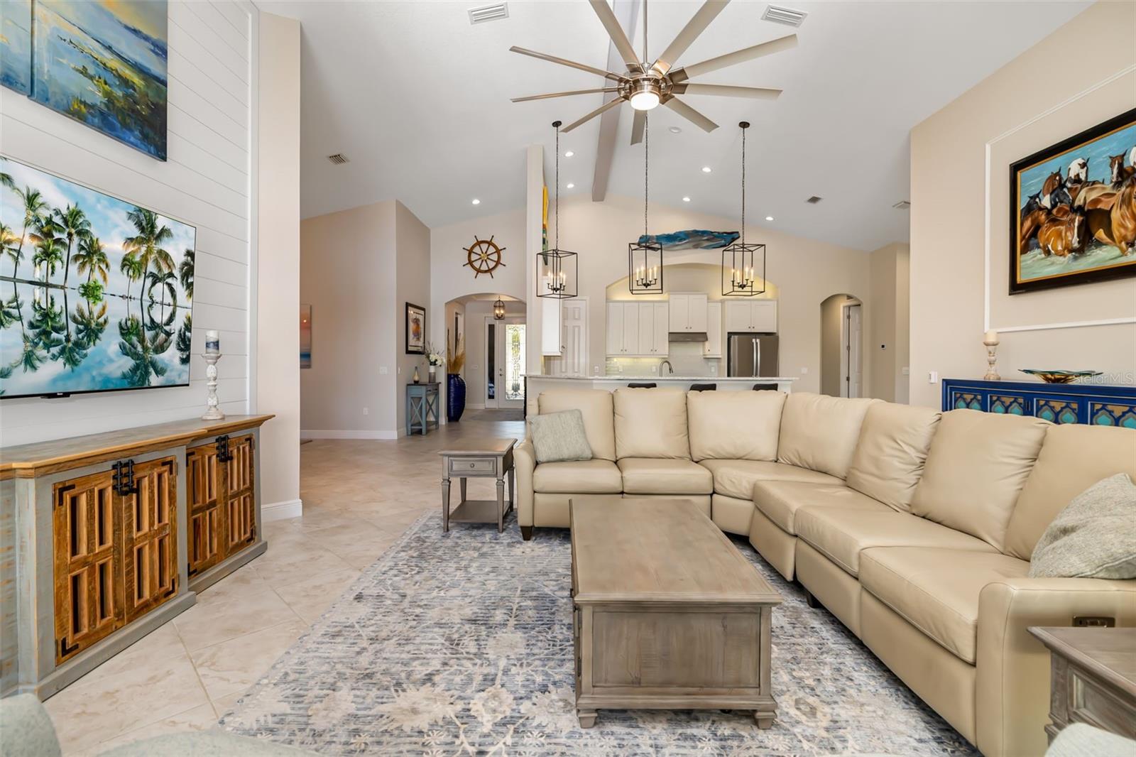 Image 15 of 75 For 436 Chantilly Trail