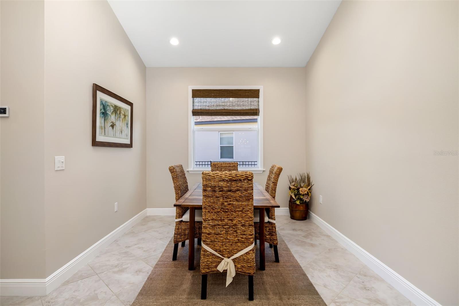 Image 19 of 75 For 436 Chantilly Trail