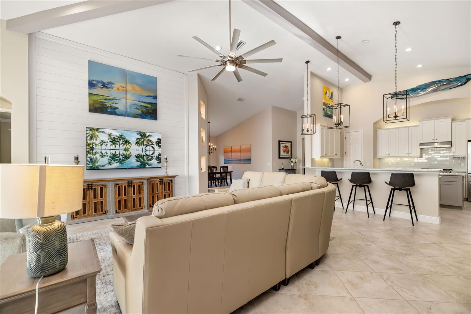 Image 21 of 75 For 436 Chantilly Trail