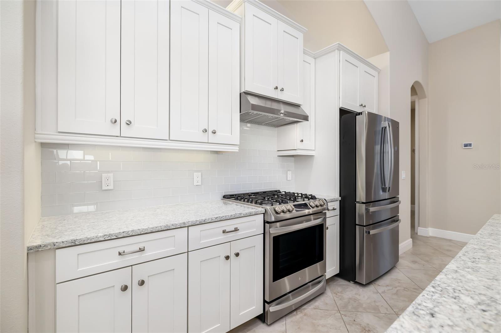 Image 28 of 75 For 436 Chantilly Trail