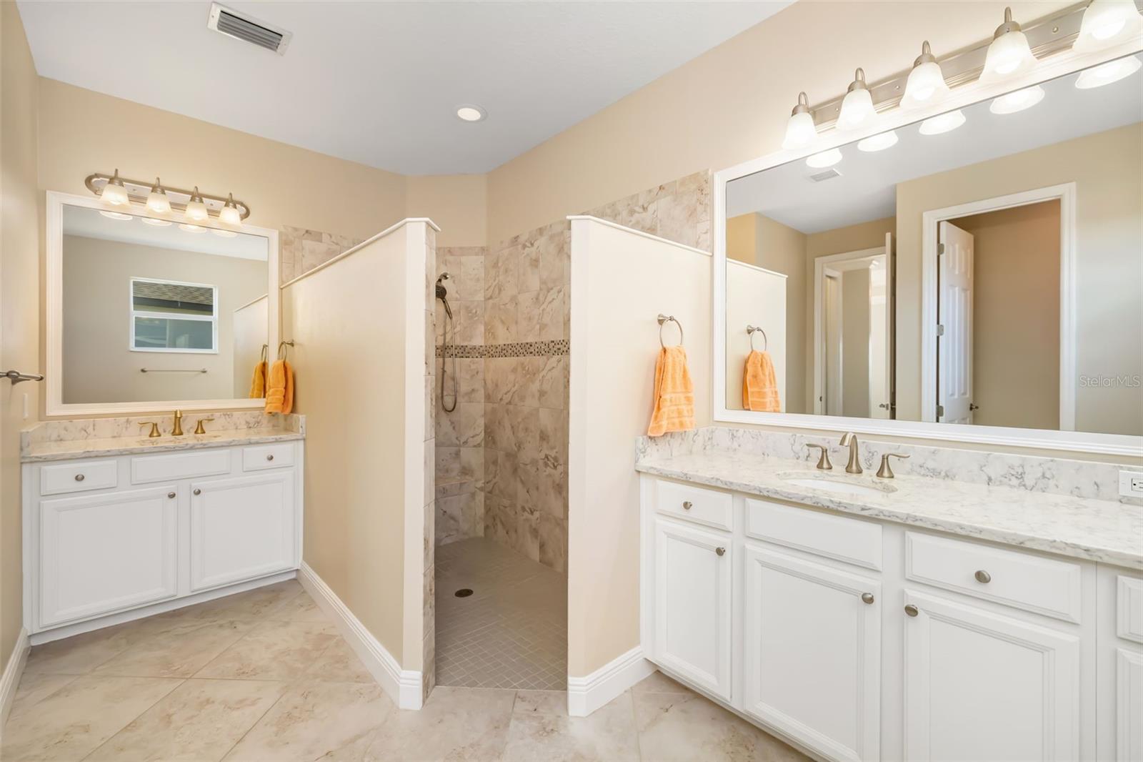 Image 35 of 75 For 436 Chantilly Trail