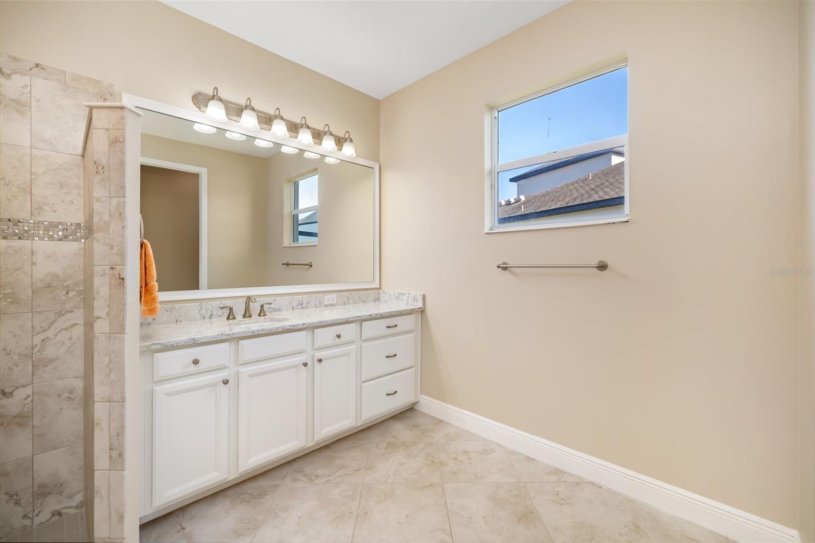 Image 36 of 75 For 436 Chantilly Trail