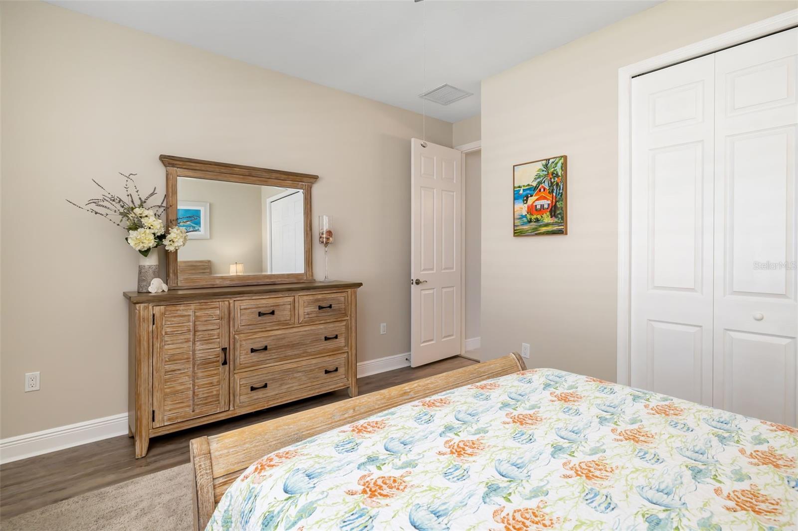 Image 40 of 75 For 436 Chantilly Trail