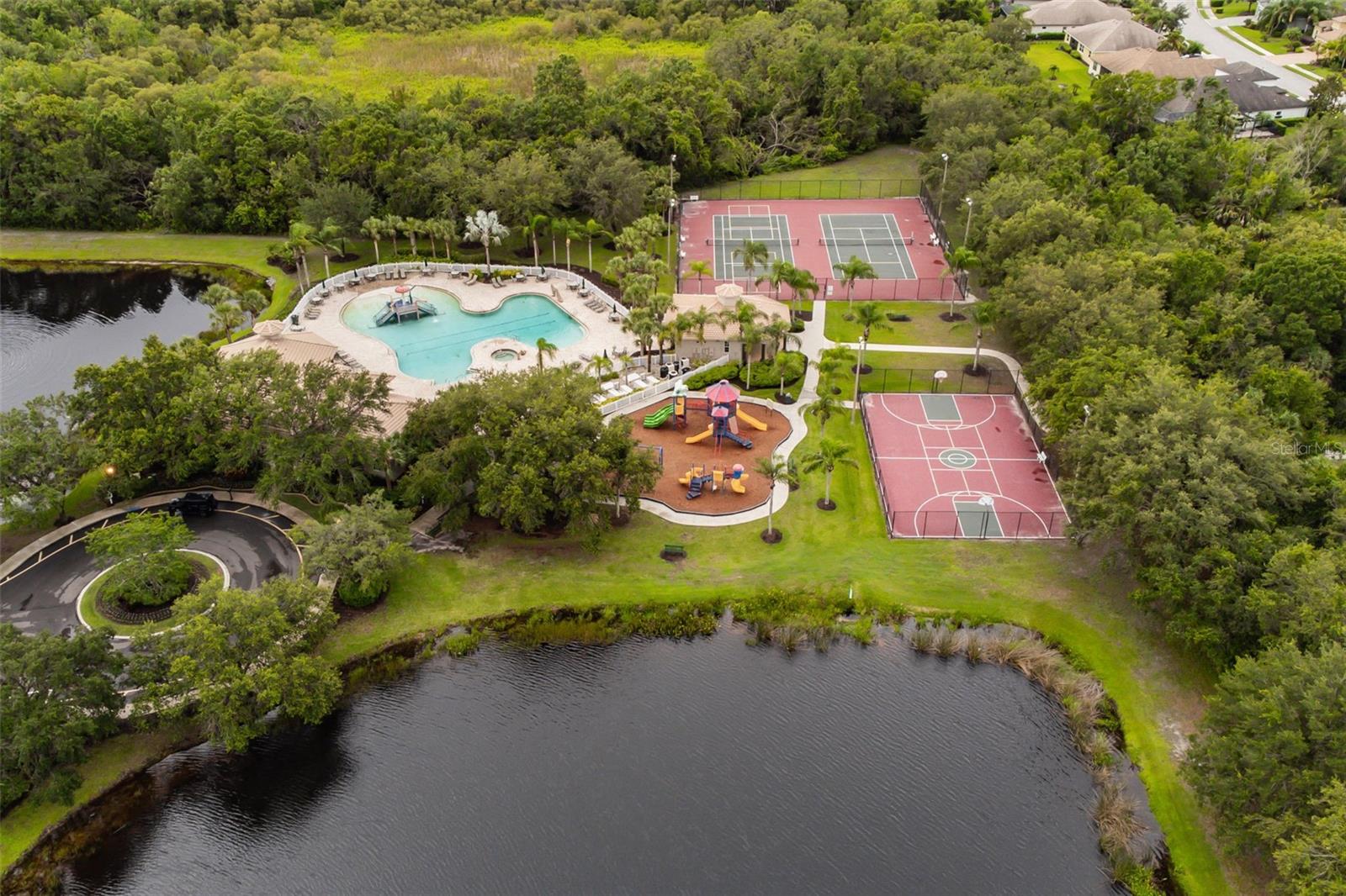 Image 64 of 75 For 436 Chantilly Trail