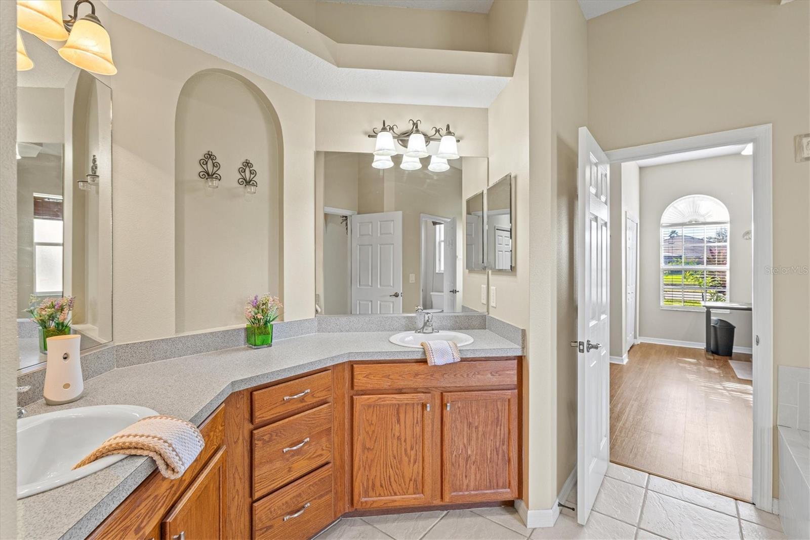 Image 32 of 91 For 14757 2nd Avenue Circle Ne