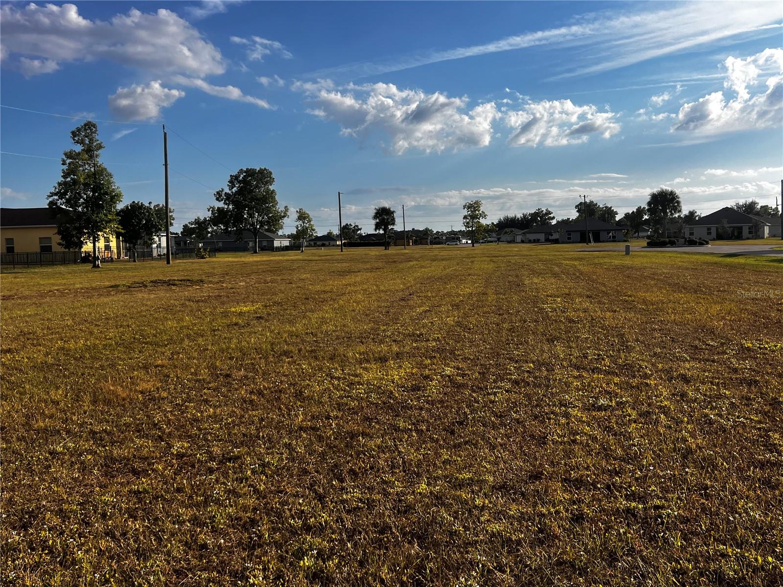 Image 11 of 21 For 25450 & 25458 Islas Drive