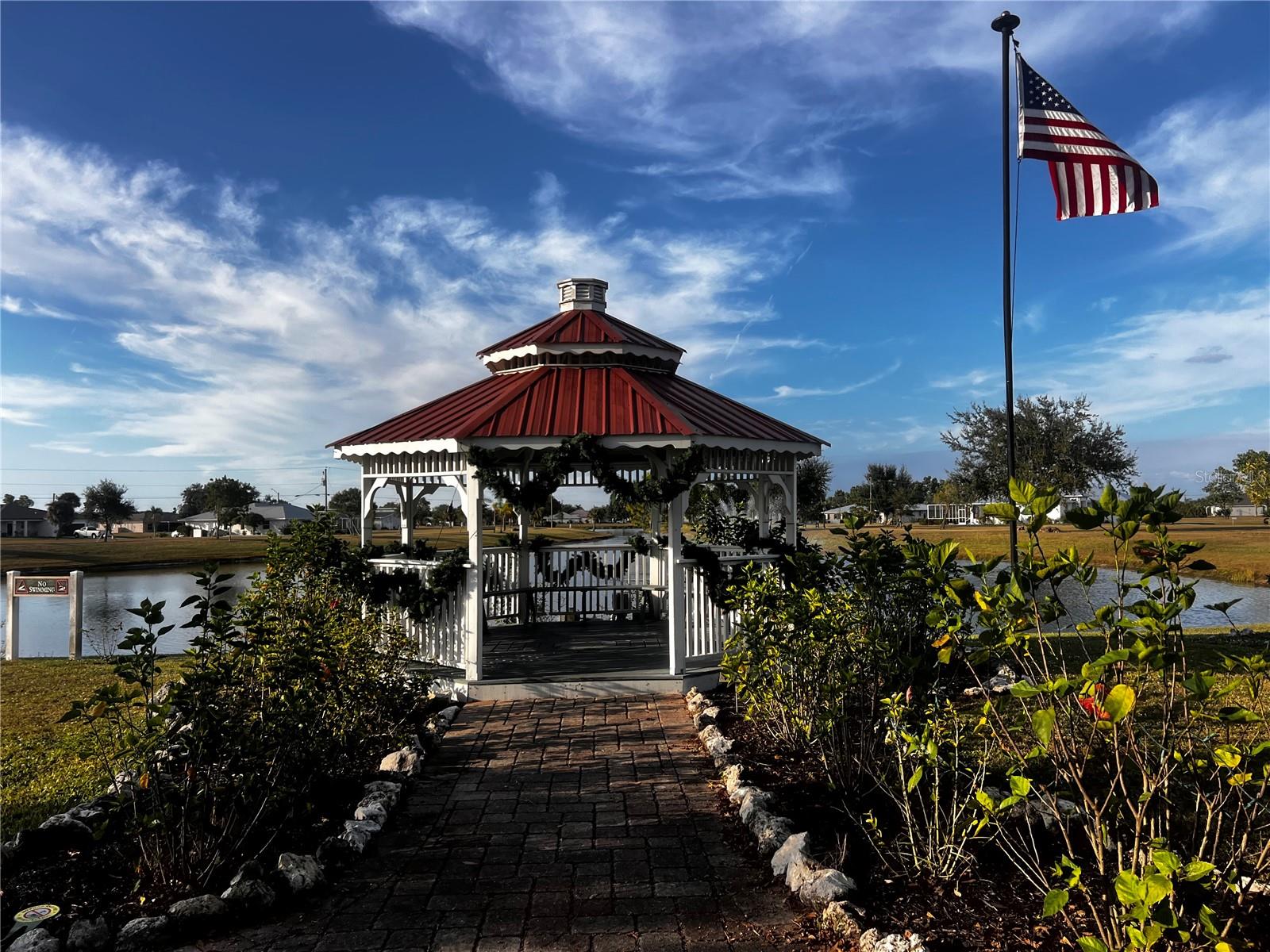 Image 13 of 21 For 25450 & 25458 Islas Drive