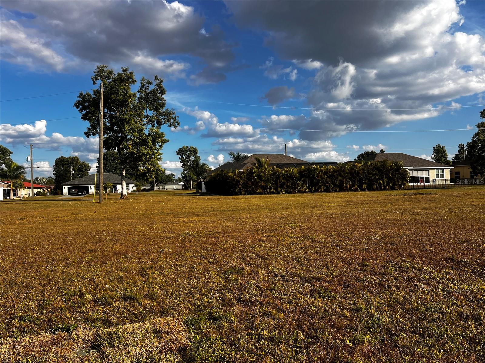 Image 6 of 21 For 25450 & 25458 Islas Drive