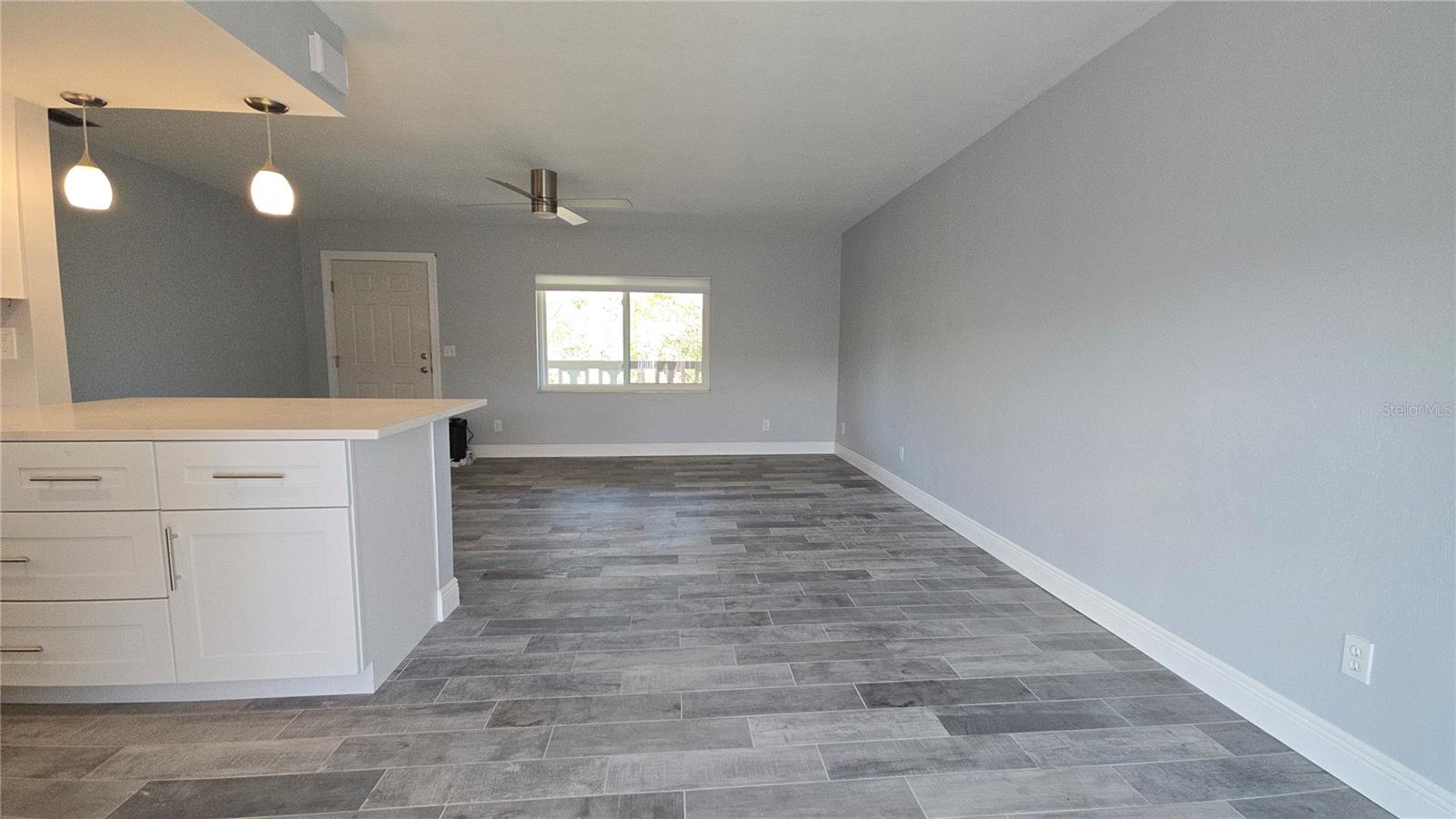 Image 10 of 19 For 3755 School Avenue 42