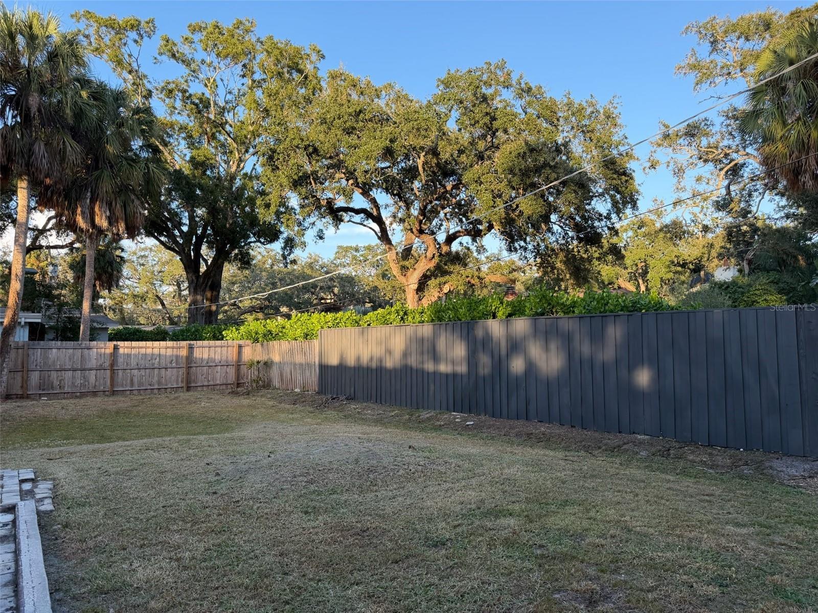 Image 13 of 24 For 2604 West Shore Boulevard