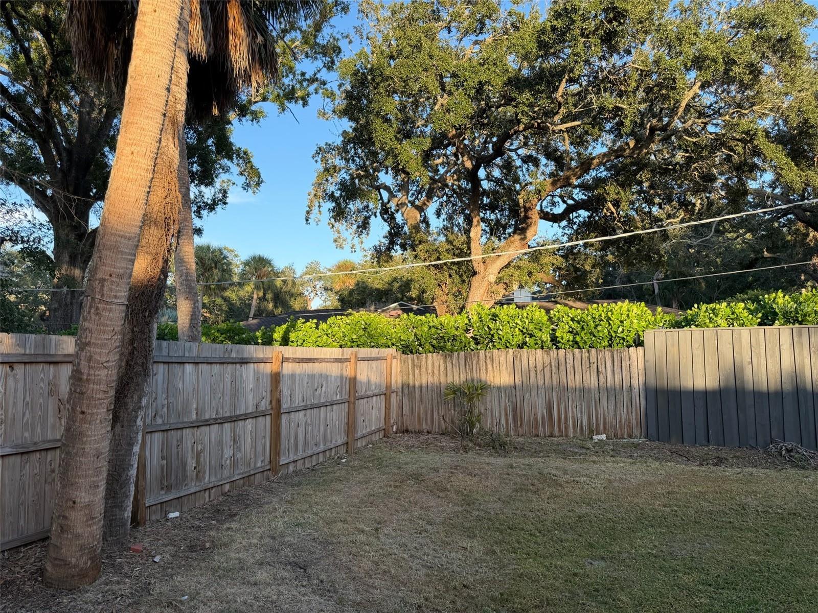 Image 15 of 24 For 2604 West Shore Boulevard