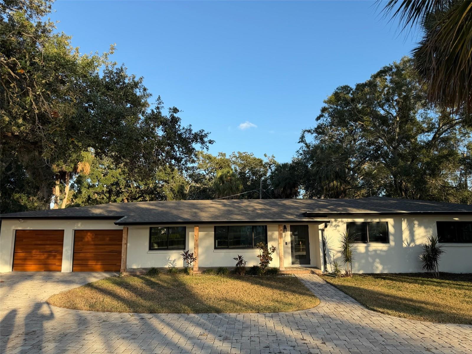 Image 6 of 24 For 2604 West Shore Boulevard