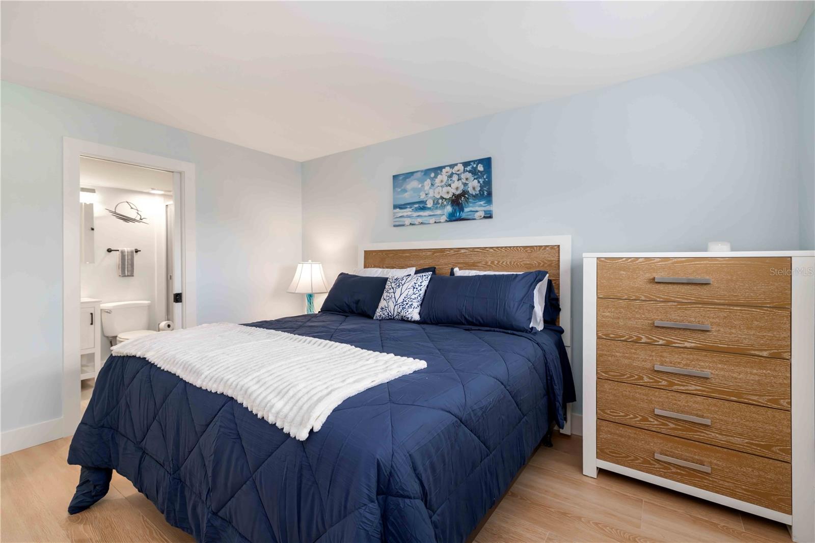 Image 15 of 33 For 4860 Gulf Of Mexico Drive Villa 13