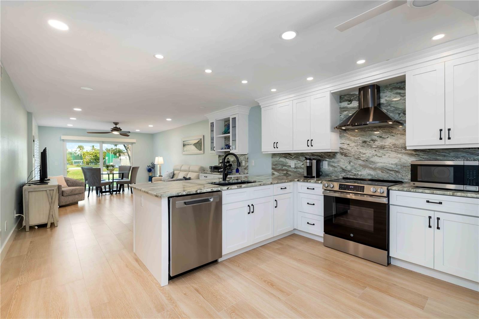 Image 2 of 33 For 4860 Gulf Of Mexico Drive Villa 13