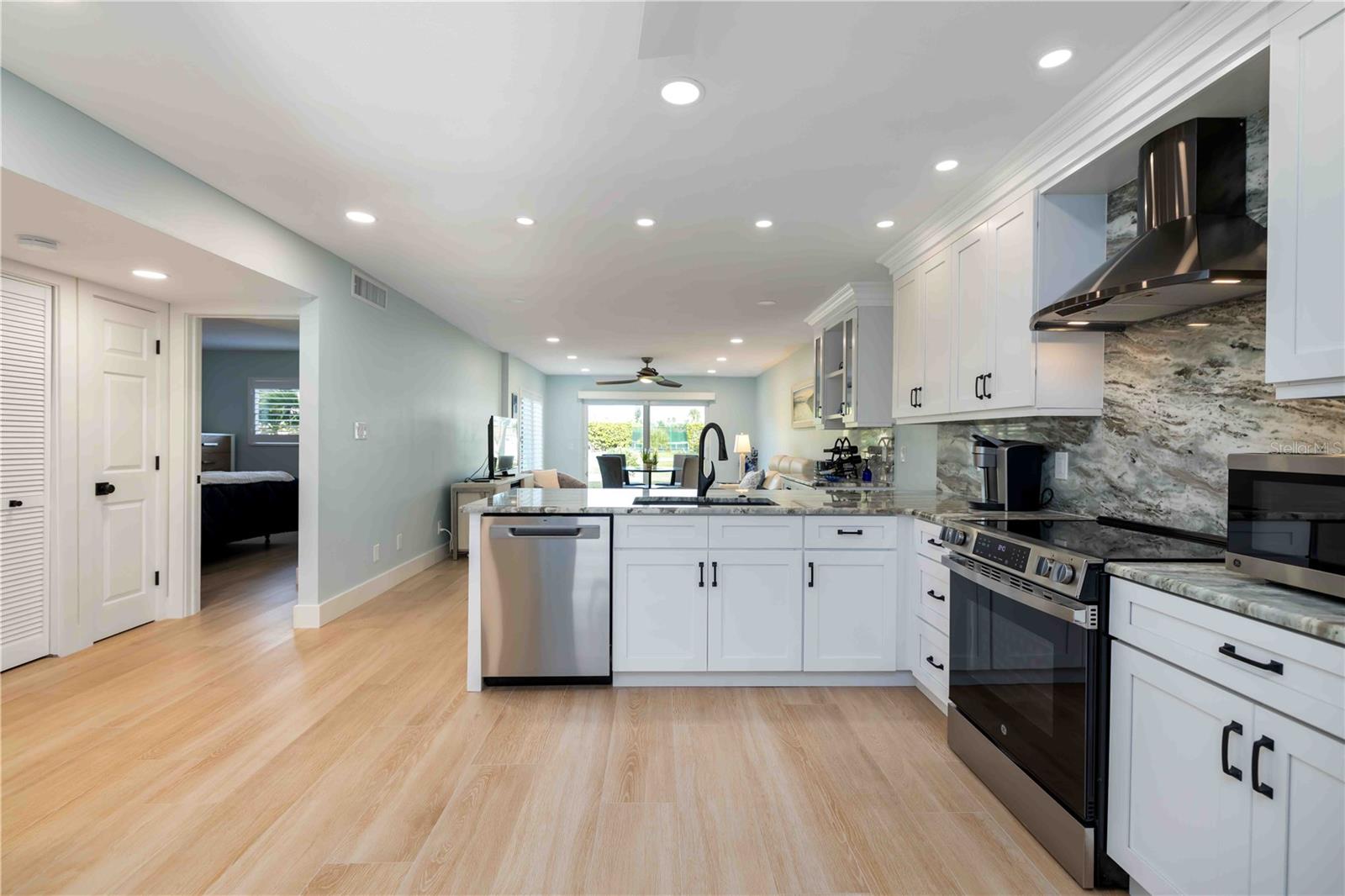 Image 6 of 33 For 4860 Gulf Of Mexico Drive Villa 13