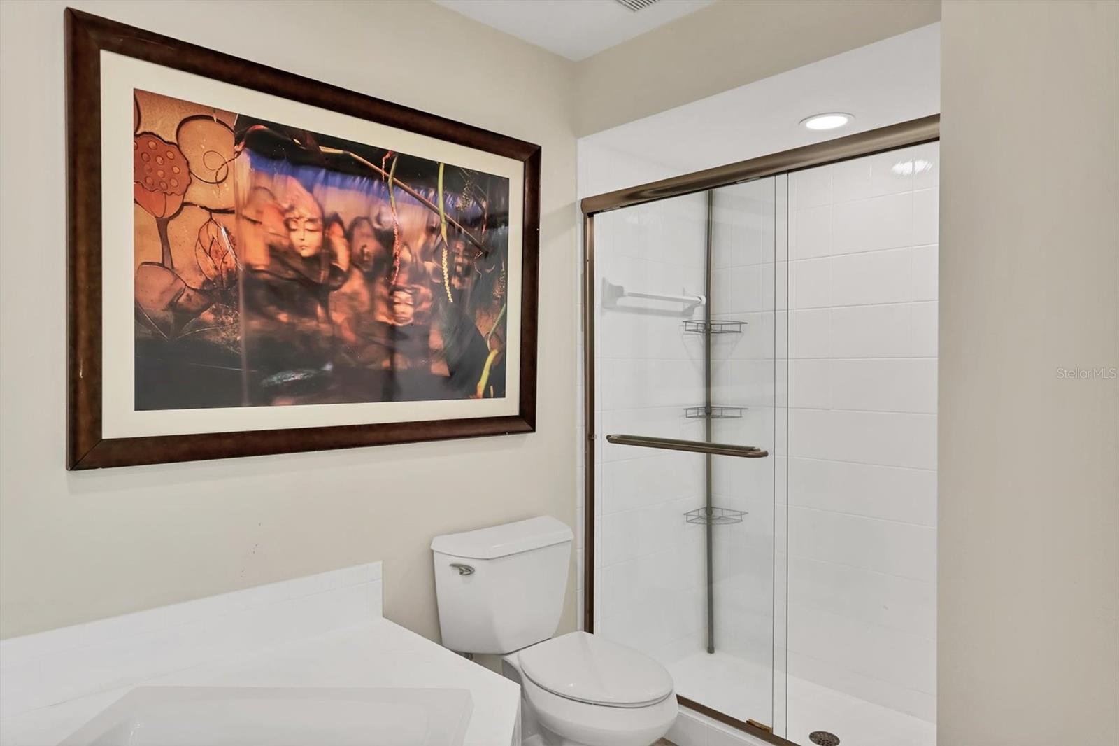 Image 12 of 26 For 862 Hudson Avenue 862