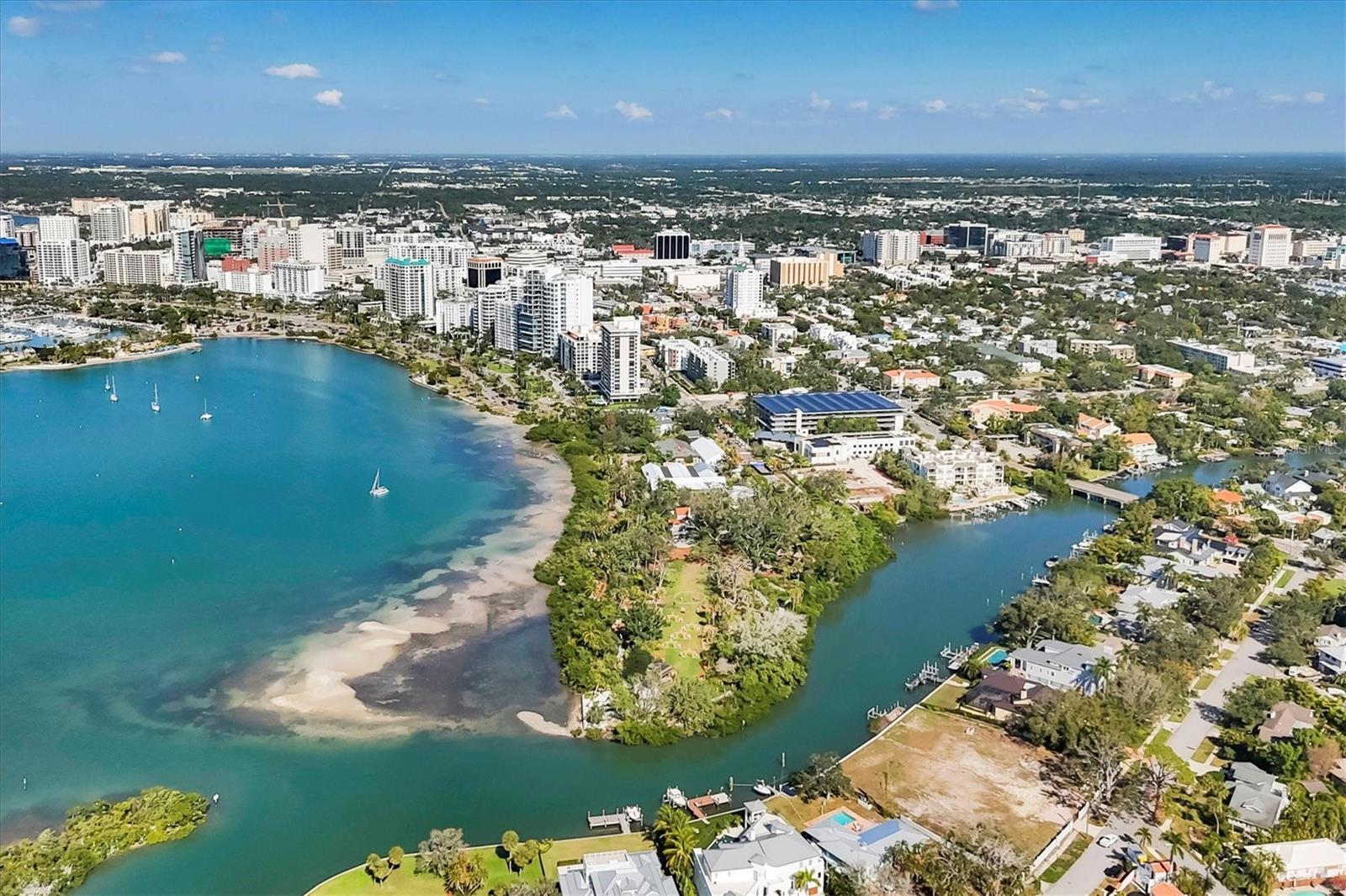 Image 26 of 26 For 862 Hudson Avenue 862