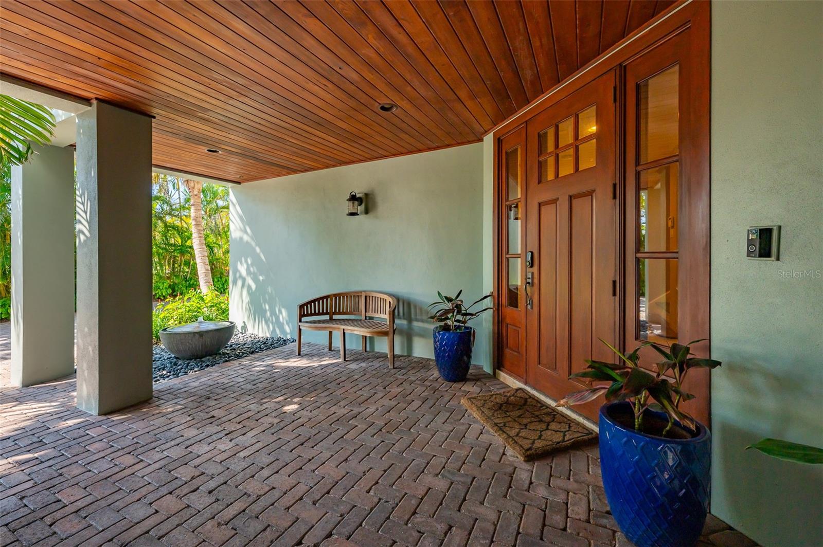 Image 15 of 99 For 526 56th Street